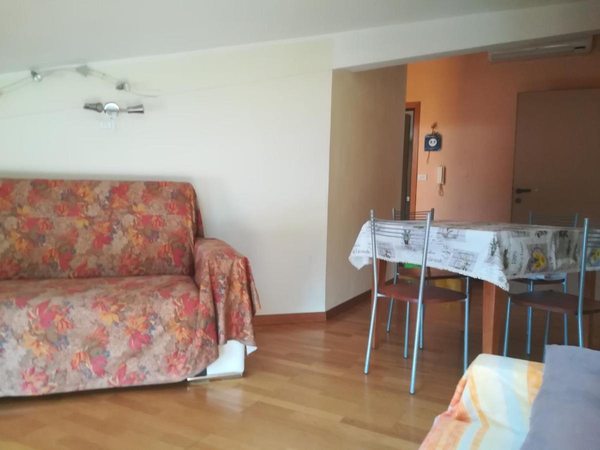 Bed and Breakfast Mansarda Raggio Di Sole Verona Exterior foto